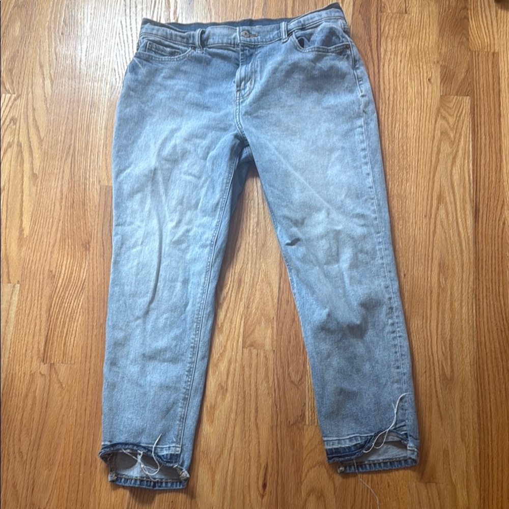 Old Navy Mid-Rise Boyfriend Jeans (8)